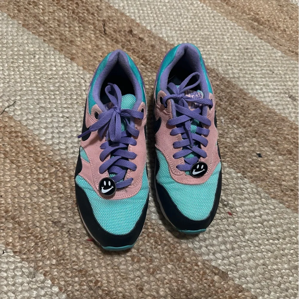 Nike “Have A Nike Day” Air Max 1 - size 8 Women - Picture 4 of 5